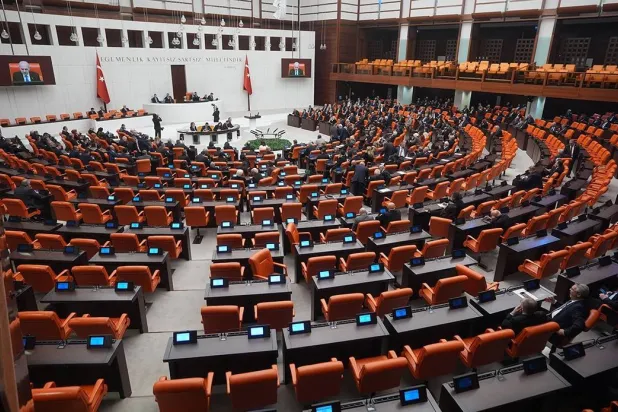 البرلمان التركي عقد جلسة مغلقة الثلاثاء لمناقشة الحرب في إيران وتداعياتها (حساب البرلمان في «إكس»)