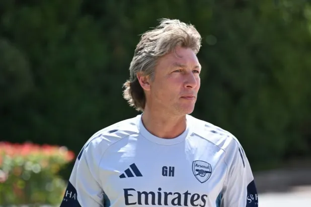 غابرييل هاينزه مساعد أرتيتا في تدريب آرسنال (نادي آرسنال)