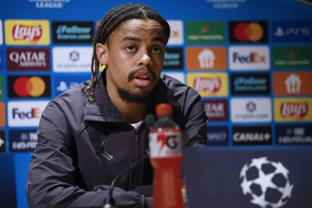 برادلي باركولا لاعب باريس سان جيرمان الفرنسي (إ.ب.أ) 