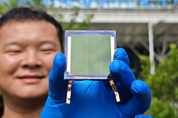 وحدة مصغرة من خلايا البيروفسكايت الشمسية المبتكرة (جامعة هواتشونغ للعلوم والتكنولوجيا)