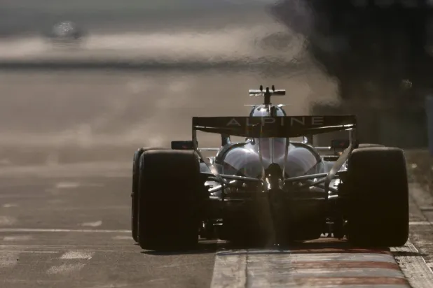 فريق «ألبين» الفرنسي مرشح لمشاركة «مرسيدس» (رويترز)