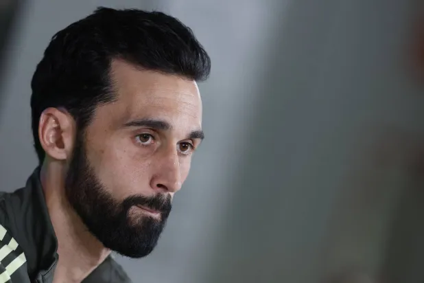 مدرب ريال مدريد الإسباني ألفارو أربيلوا (إ.ب.أ)