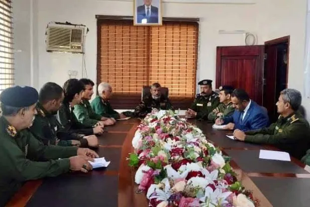 لجنة هيكلة ودمج التشكيلات الأمنية اليمنية تواصل أعمالها في عدن (إعلام حكومي)
