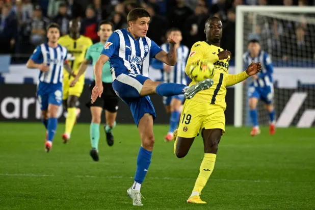 من مواجهة فياريال وديبورتيفو ألافيس (أ.ف.ب)