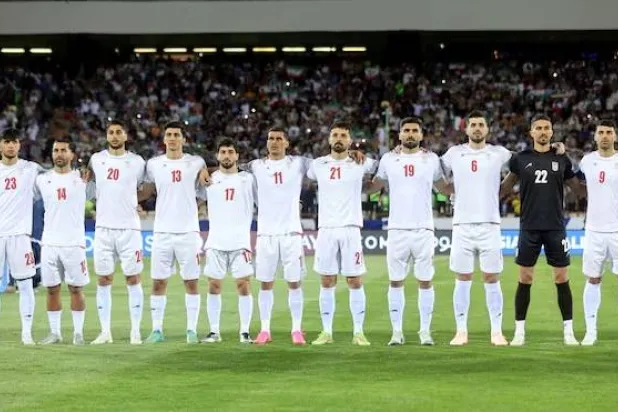هل يلعب منتخب إيران مبارياته بالمونديال في المكسيك؟ (رويترز)