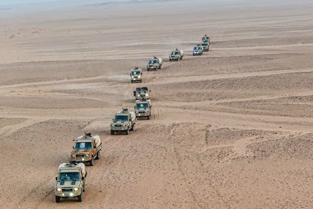 عربات عسكرية تابعة لـ«الجيش الوطني» الليبي على الحدود الجنوبية الغربية (إعلام الجيش الوطني)