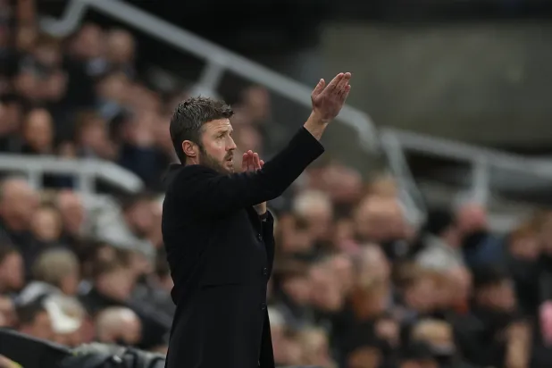 مايكل كاريك مدرب مان يونايتد المؤقت (إ.ب.أ)