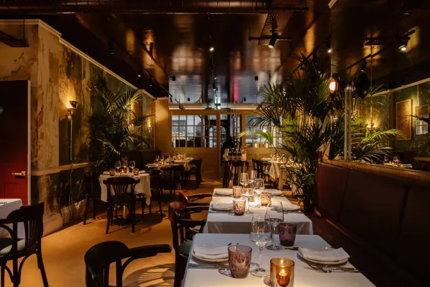 جانب من مطعم أوتومات (الشرق الاوسط)