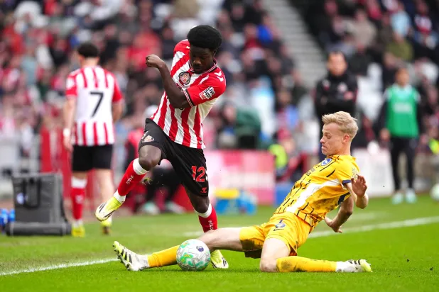 برايتون هزم سندرلاند على أرضه (د.ب.أ)