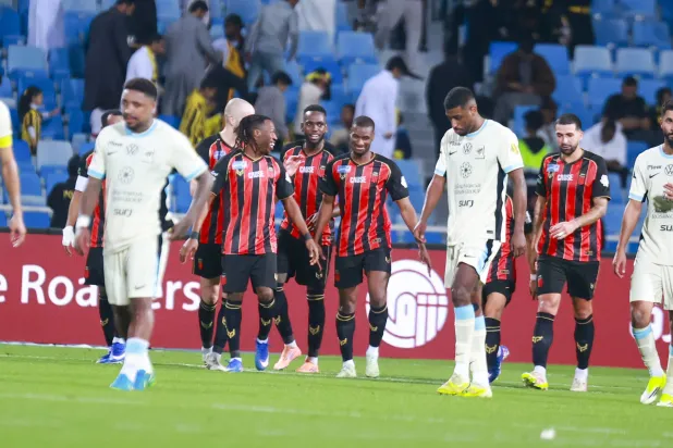 حسرة اتحادية مقابل فرحة للاعبي الرياض خلال مواجهة الفريقين في الدوري السعودي (تصوير: سعد الدوسري)