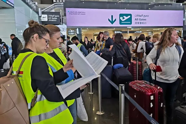 ساهم دعم السعودية في عبور الفرنسيين من دول خليجية إلى بلادهم بأمان (سفارة باريس في الرياض)