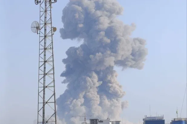 قصف يطال موقع بمدينة بوشهر جنوب إيران (تلغرام)