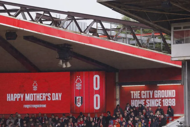 التعادل السلبي حكم مواجهة نوتينغهام فورست وضيفه فولهام (رويترز)