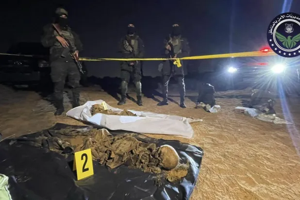ليبيا: كشف هويتي ضحيتين من الجثث المدفونة في «مقبرة جماعية»