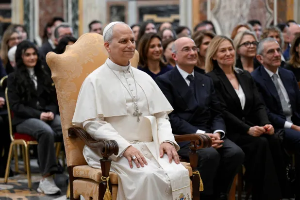 البابا ليو الرابع عشر خلال مناسبة في الفاتيكان 16 مارس 2026 (رويترز)
