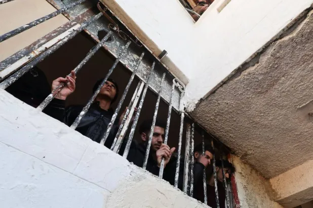 مسؤول السجن السابق أمر مرؤوسيه بإلحاق ألم ‌ومعاناة جسدية ونفسية شديدة بالسجناء السياسيين (أرشيفية - رويترز)