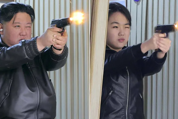 كيم جونغ أون وابنته كيم جو إي يجرّبان مسدّسات في مصنع أسلحة (أ.ب)