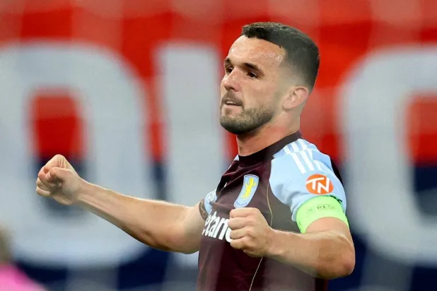 جون ماكجين قائد آستون فيلا (رويترز)