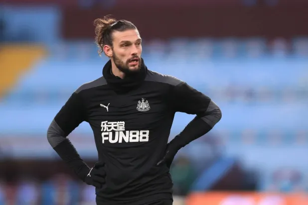 مهاجم إنجلترا السابق أندي كارول (رويترز)