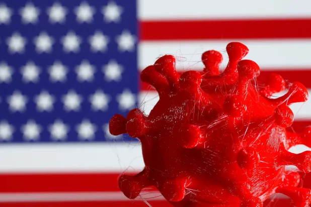 سُجّل نحو 840 ألف وفاة بكورونا في شهادات الوفاة خلال عامي 2020 و2021... لكن فريقاً من الباحثين قدّر أن ما يصل إلى 155 ألف وفاة إضافية غير معترف بها ربما حدثت خلال تلك الفترة خارج المستشفيات (رويترز)