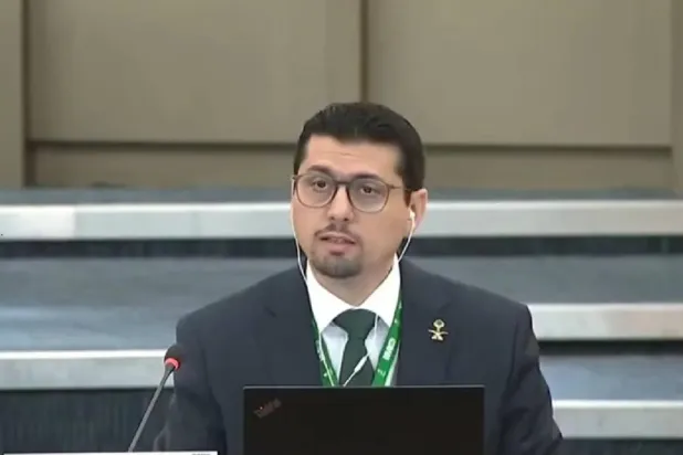 Mühendis Kemal el-Cuneydi, dün Londra'da düzenlenen Uluslararası Denizcilik Örgütü (IMO) Konseyi'nin olağanüstü oturumunda Suudi Arabistan'ın daimi temsilcisi olarak yer aldı (Ulaştırma Kurumu)