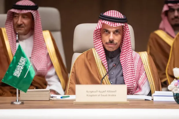 Suudi Arabistan Dışişleri Bakanı Prens Faysal bin Ferhan dün başkent Riyad’da düzenlenen istişare toplantısına katıldı. (Suudi Arabistan Dışişleri Bakanlığı)