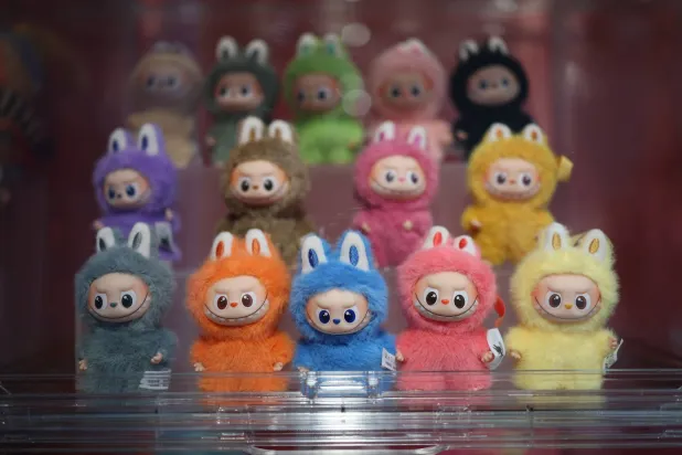 نجاحات السوق تدفع بالشخصية نحو تجربة سينمائية (رويترز)