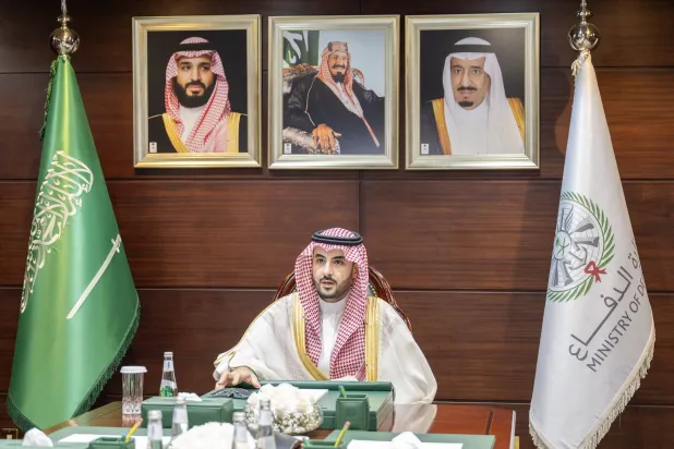 Prince Khaled bin Salman meeting with leaders and senior officials in the Ministry of Defense following the Eid prayer (Ministry)