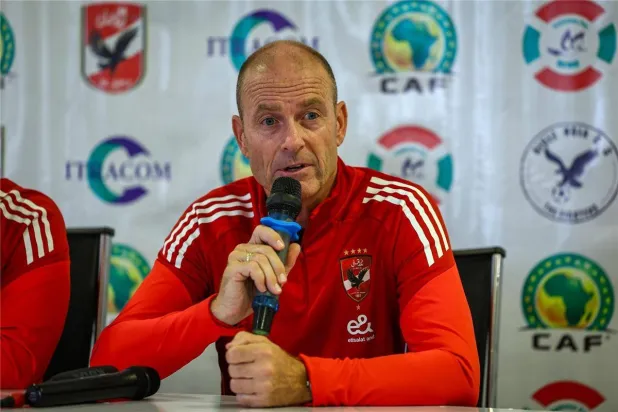 الدنماركي ييس توروب مدرب الأهلي المصري (النادي الأهلي) 