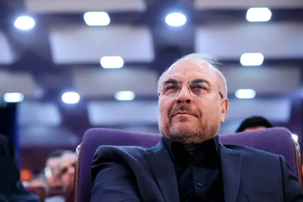 Kalibaf, resmi bir törende katılımı sırasında (Arşiv – İran Parlamento sitesi)