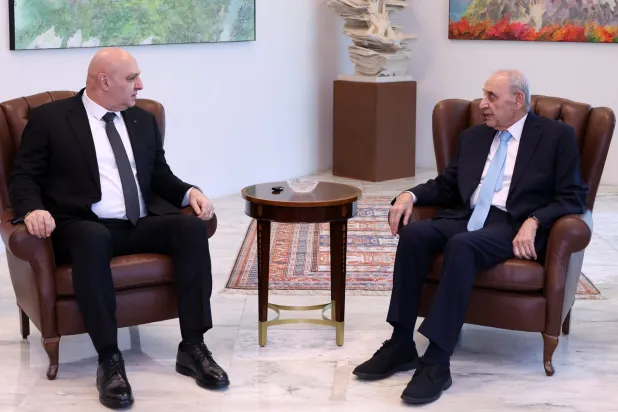 الرئيس اللبناني جوزيف عون مستقبلاً رئيس البرلمان نبيه بري (أرشيفية - الوكالة الوطنية للإعلام)