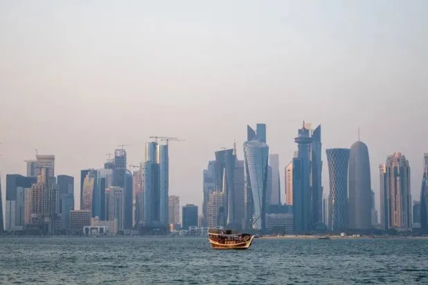 المروحية القطرية سقطت ‌في ‌المياه ​الإقليمية ‌بعد تعرضها ‌لعطل فني (أ.ف.ب)