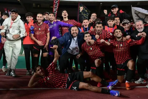 فرحة لاعبي اتحاد العاصمة الجزائري بالفوز على مانيما (نادي اتحاد العاصمة)