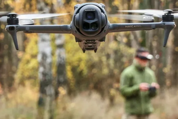 نظام الهجوم بالطائرات المسيرة انتشر على نطاق واسع بين الوحدات العسكرية الأوكرانية (إ.ب.أ)