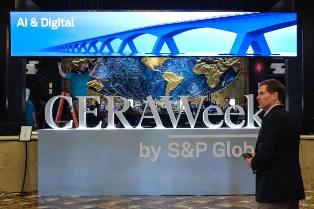 «سيراويك 2026»: حرب الشرق الأوسط تُربك «دافوس الطاقة» في هيوستن