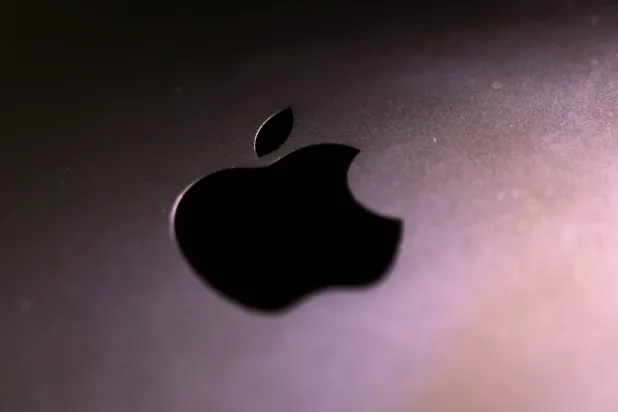 FILE PHOTO: Apple logo is seen in this illustration taken September 24, 2025. REUTERS/Dado Ruvic/Illustration/File Photo