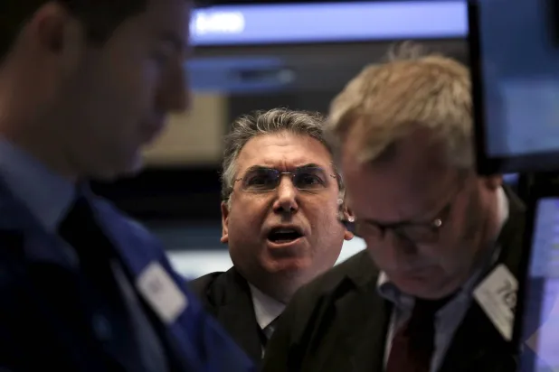 متداولون في بورصة نيويورك (رويترز)