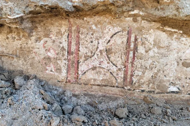 الاكتشاف الأثري الجديد تضمن رسومات وزخارف مرتبطة بالحياة الرهبانية (وزارة السياحة والآثار المصرية)