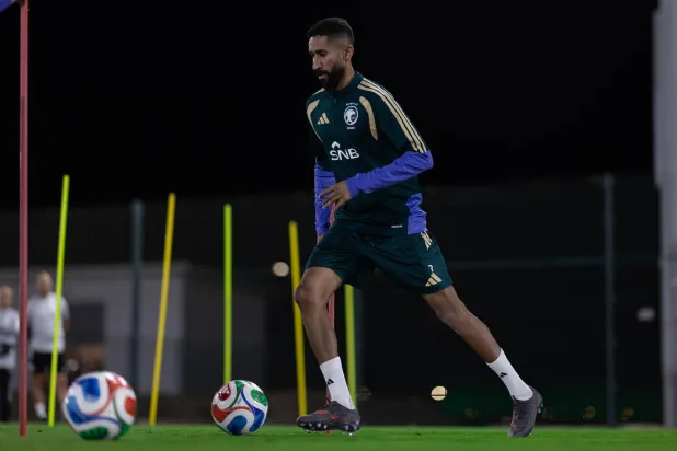 سلمان الفرج خلال تدريبات المنتخب السعودي في معسكر جدة (المنتخب السعودي)