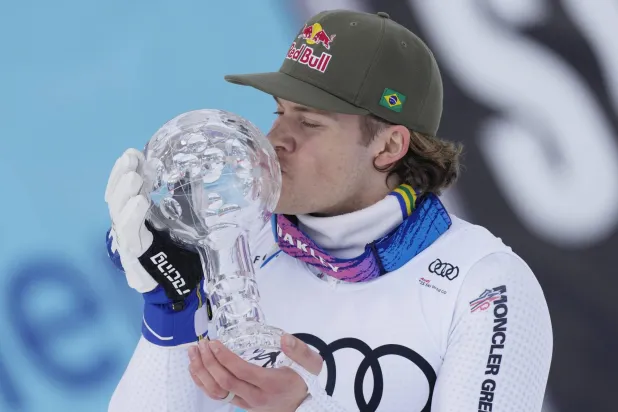 لوكاس بينهيرو براثين (إ.ب.أ)