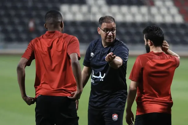 يوسف الغدير في تجربة سابقة مع الرائد (الشرق الأوسط)