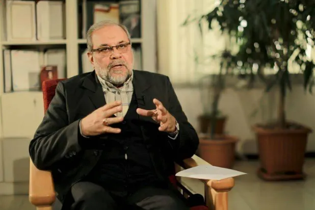 Muhammed Bakır Zülkadir, Aralık 2020’de İran Devrim Muhafızları Ordusu’na (DMO) bağlı Tesnim Haber Ajansı’na verdiği röportajda ​​konuşuyor. (Arşiv)