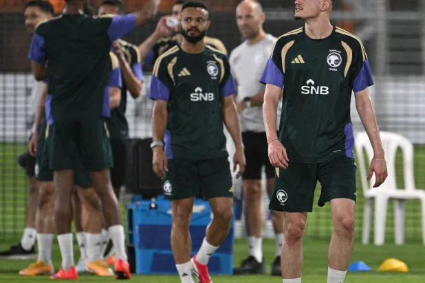 جانب من الحصة التدريبية للمنتخب السعودي (تصوير: علي خمج)