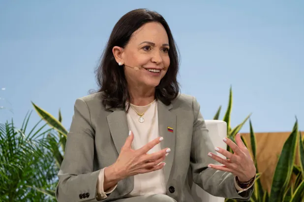 زعيمة المعارضة الفنزويلية والحائزة على جائزة نوبل للسلام تتحدث خلال مؤتمر «سيراويك» (رويترز)