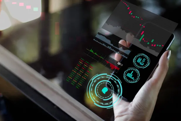 تعتمد نسبة كبيرة من المؤسسات على أنظمة تقليدية وموردين خارجيين ما يبطئ الابتكار ويزيد التعقيد التشغيلي (أدوبي)