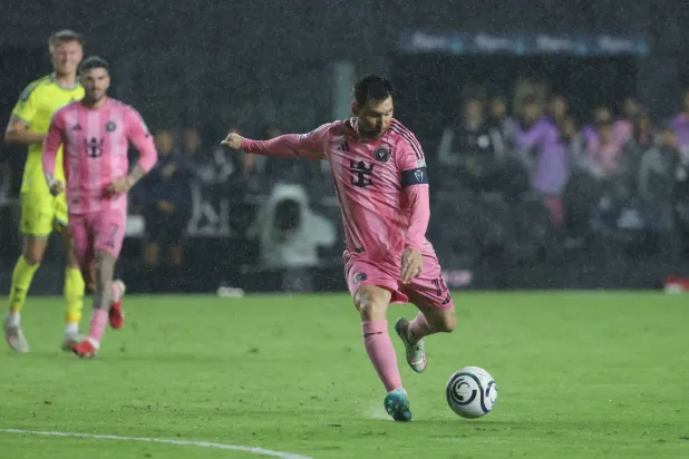 وجود ميسي مع كوكبة من النجوم رفع من مستوى شعبية كرة القدم في أميركا (ا ف ب)