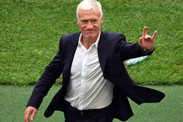 مدرب المنتخب الفرنسي ديدييه ديشان (د.ب.أ)