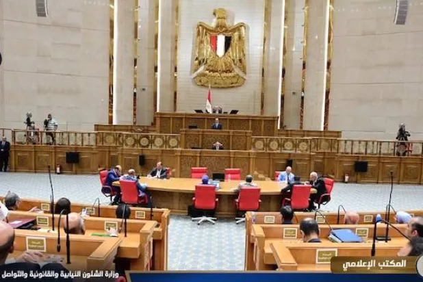 اعتذار برلمانيين مصريين عن لقاء مدبولي في مكتبه يثير تباينات