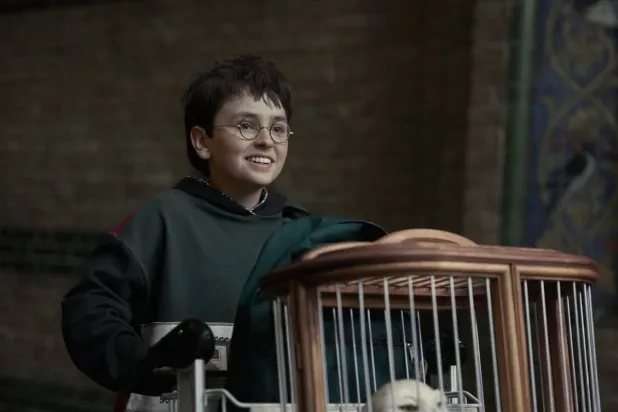 «هاري بوتر» الجديد... بطل المسلسل الذي ينطلق عرضه نهاية العام (منصة «HBO»)