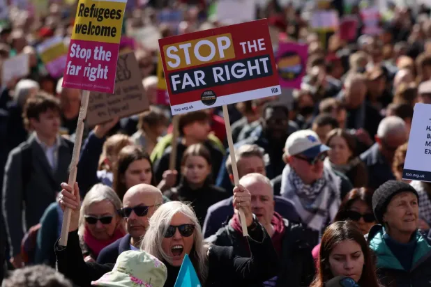 Londra'daki gösteriden (EPA)